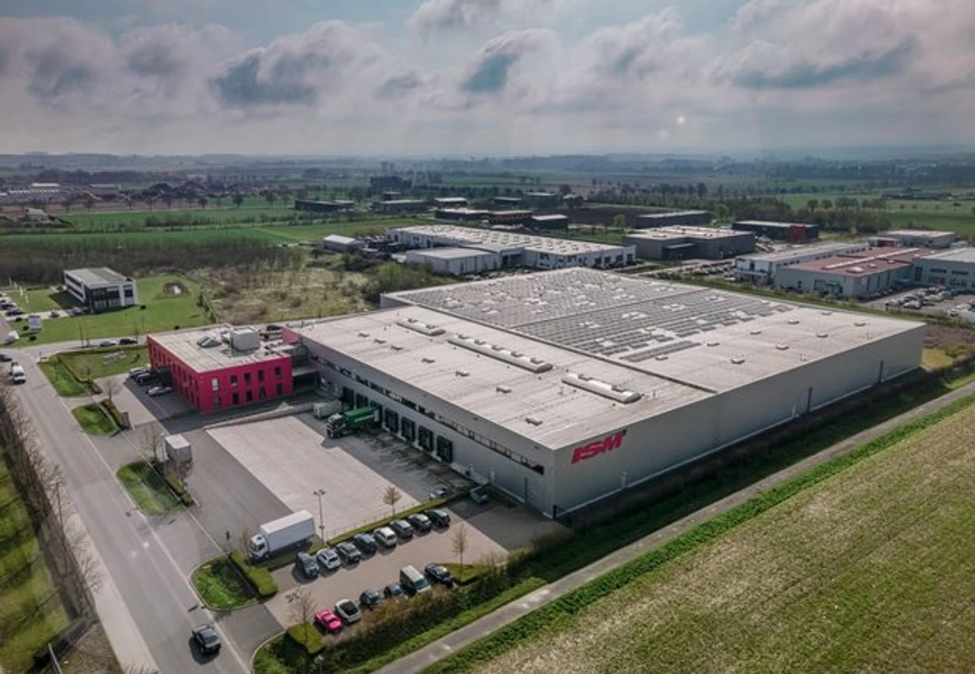 Photovoltaikanlage auf dem Dach der ISM-Werksanlage in Lippstadt.