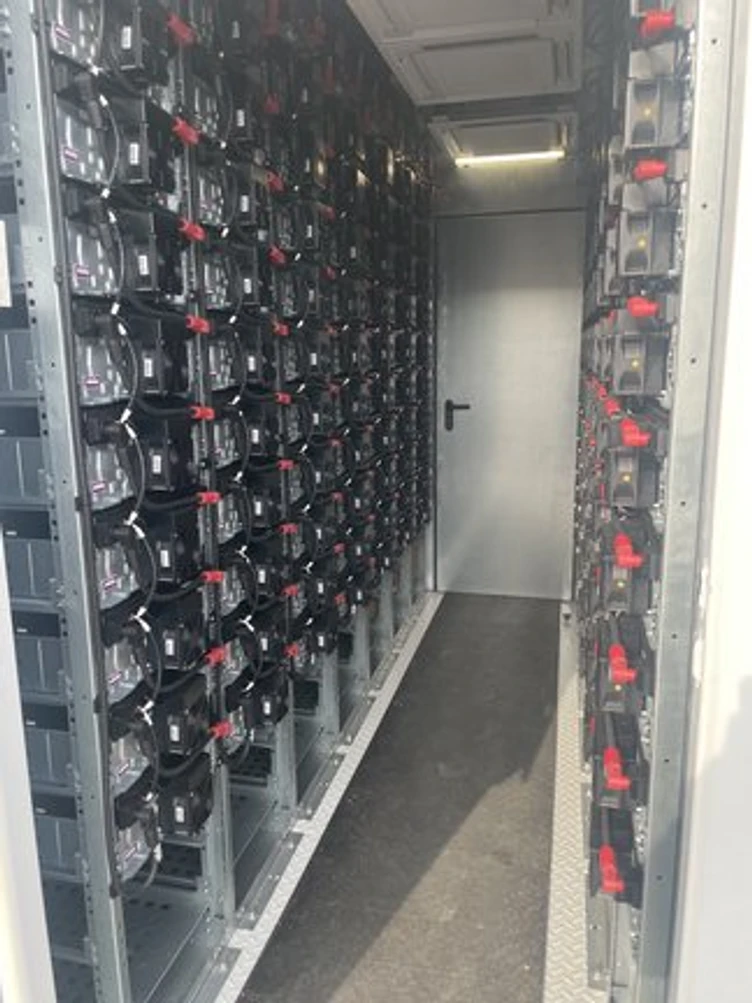 coneva SmartBox als lokales Gateway zur Anbindung des Standortes an die coneva Technologieplattform.