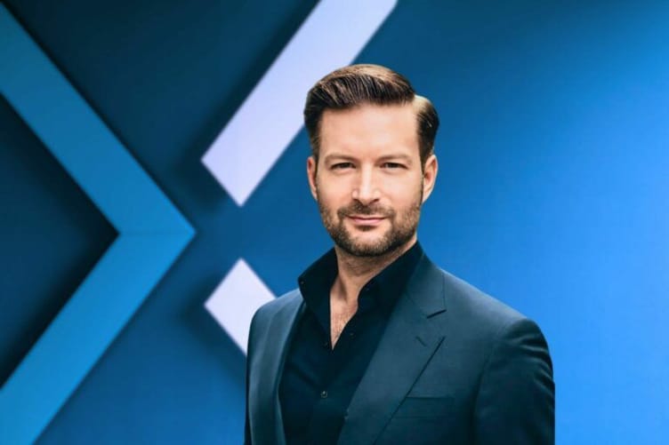 Simon Schmitz von Elexon im Porträt.